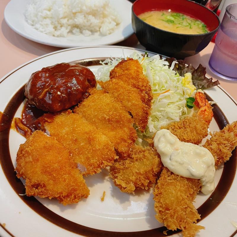 サービス定食(おおさかぐりる)