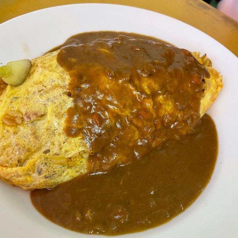 ドライカレーオムライス(ムツヤ)