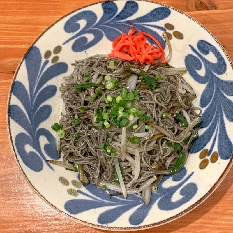 イカスミそーめんちゃんぷるー(沖縄酒場 波南)