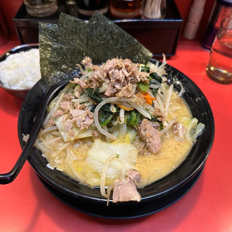 野菜醤油豚骨ラーメン(横浜家系ラーメン 所沢大和家)