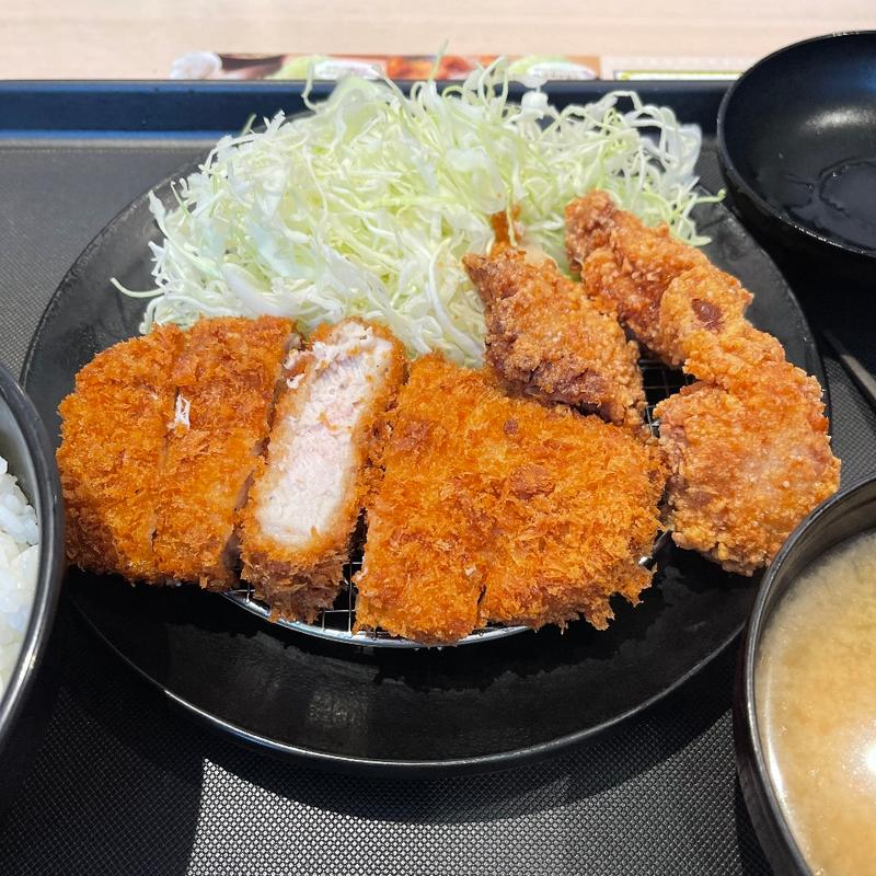 上ロースカツ&本格唐揚げ定食(松乃家 戸塚店)