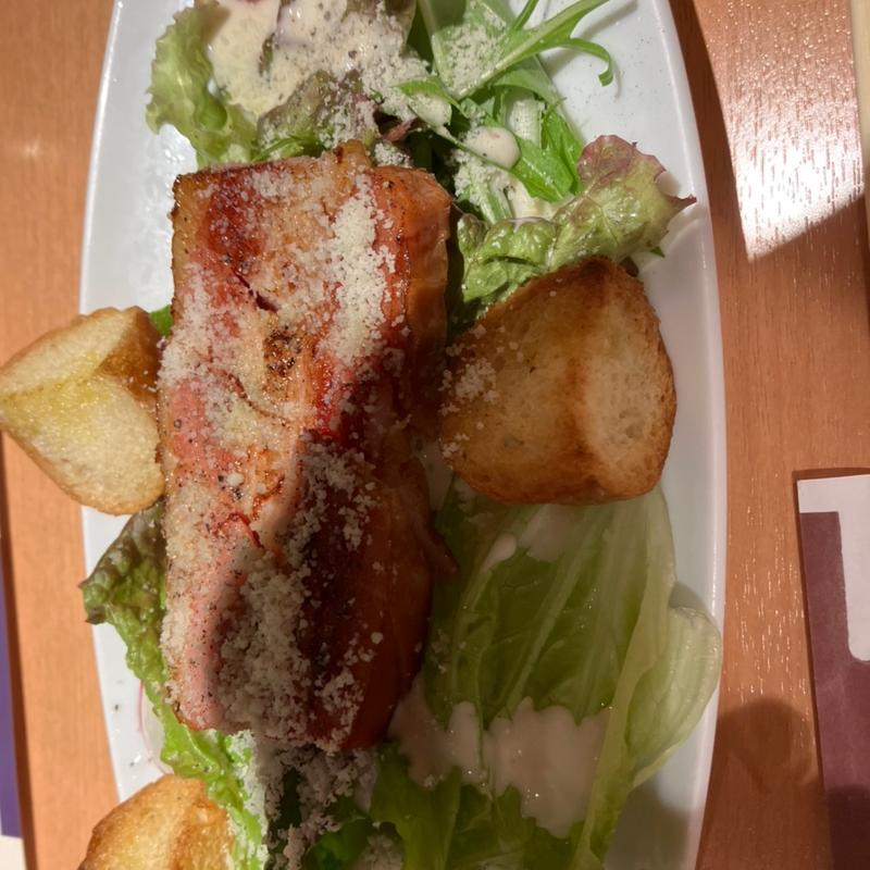 農家のシーザーサラダ（ハーフ）(ヱビスバー 札幌アピア店 (YEBISU BAR Sapporo Apia))