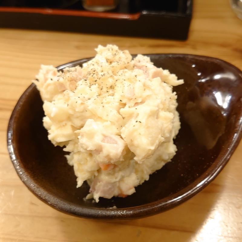 ダンのポテサラ(酒とめし 酒場 ダン)