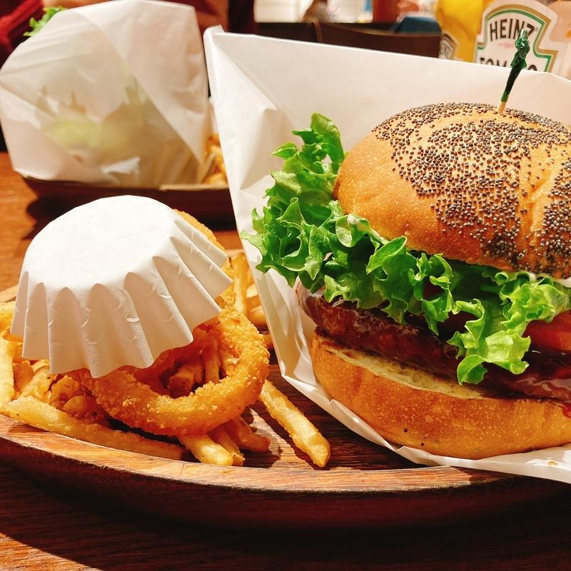 チーズバーガーセット(KUA`AINA イクスピアリ店)