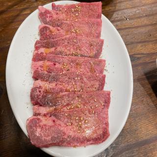 上タン塩(天満焼肉 わっちょい 肉バカ研究所)