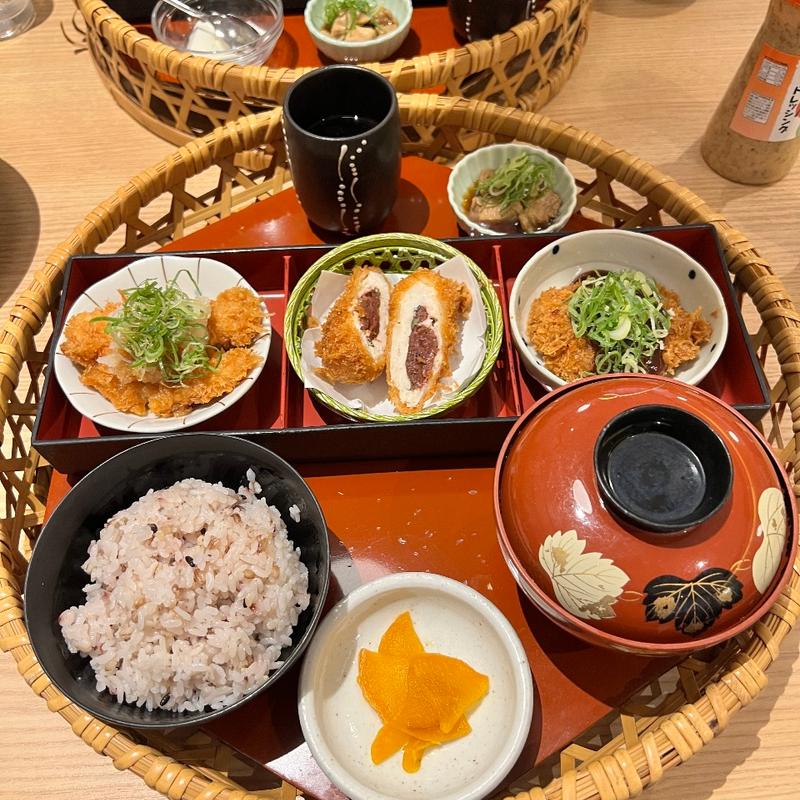 かつ三景膳(かつ処 季の屋 シネマタウン岡南店 )