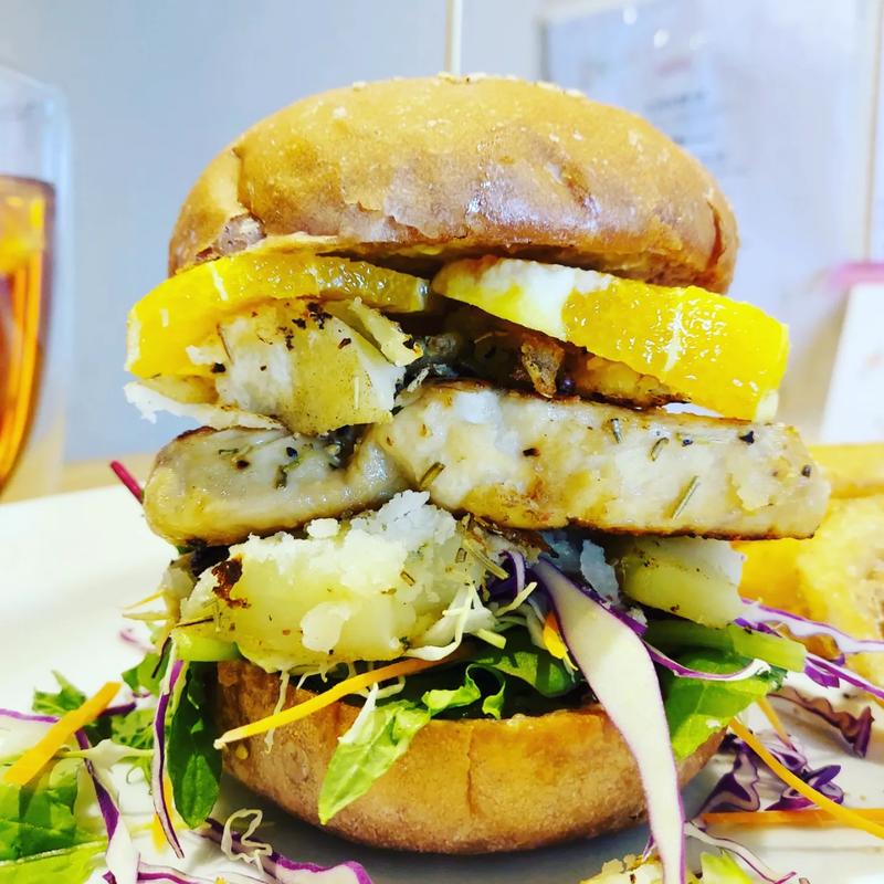 チキンローズマリーバーガー(アオラニカフェ)