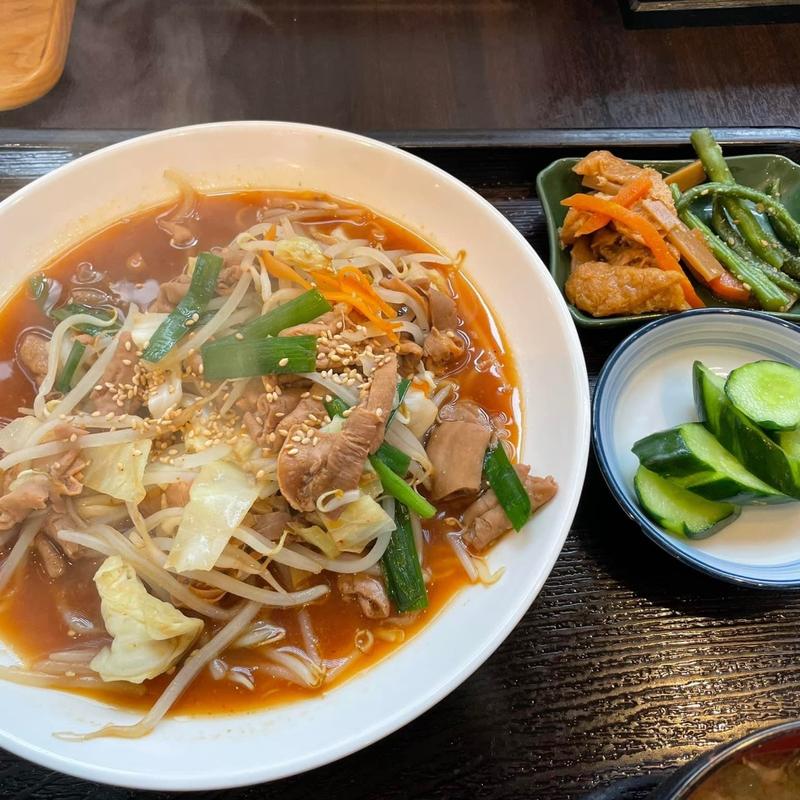 ホルモン定食(レストハウス磯舟)