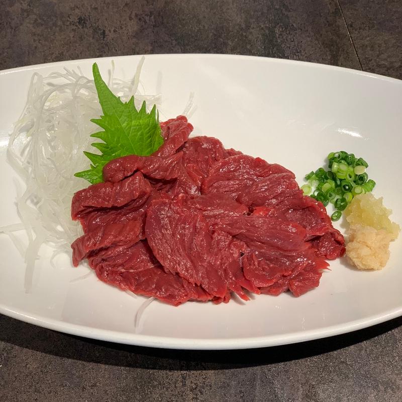 白鷹産馬刺し(山形名物 花膳)