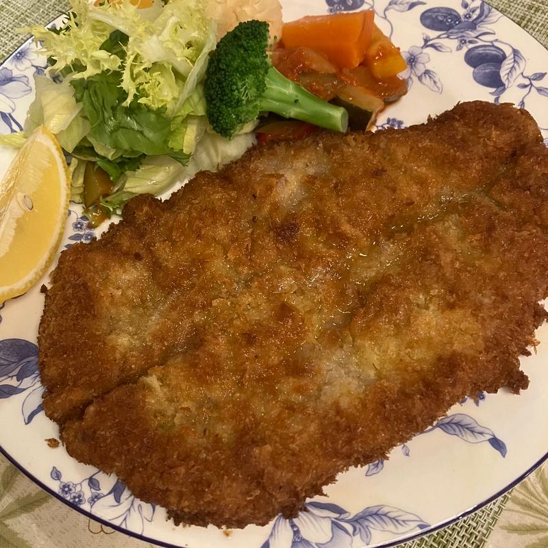 仔牛のシュニッツェル(欧風料理 華)