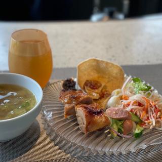 セレクトビュッフェ＆メイン料理セレクト＆アジアンティー2種飲み放題(ジムトンプソンズテーブル タイランド 銀座 （JIM THOMPSON’S Table Thailand）)