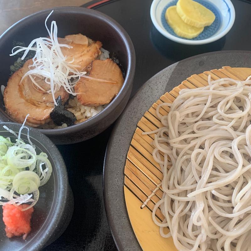 ミニ奥州丼セット(御食事処かぐや )