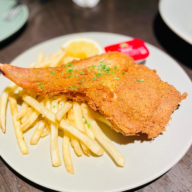 名物！Sオリジナル・フライドチキン(tavern on S)