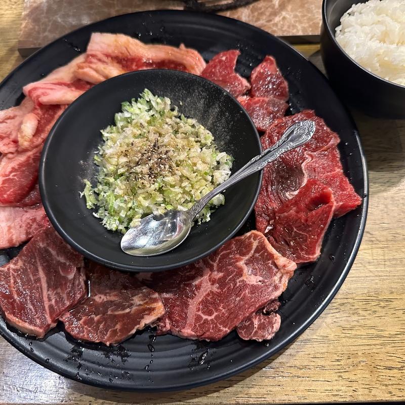 王道3種盛り(味ネギ付) + 小ライス(七輪焼肉 安安 アリオ橋本店)