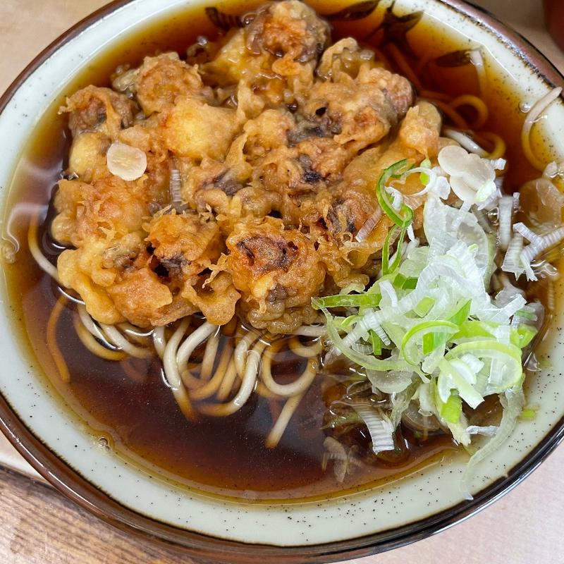 げそ天そば(もつやき 六文)