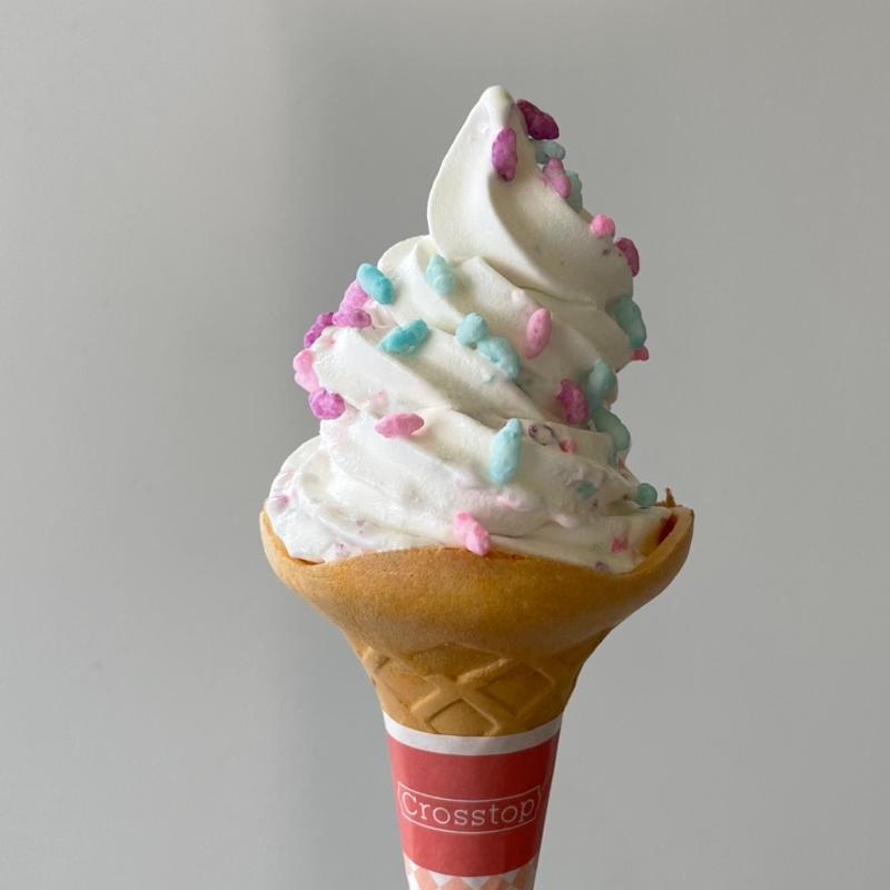 あじさいソフト(豊島屋洋菓子舗　置石)