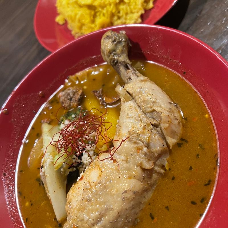 野菜とチキンカレー(無添加薬膳スープカレー COSMOS 三軒茶屋)