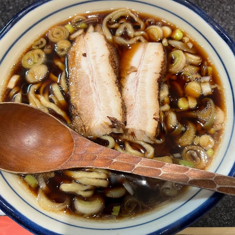 黒壺らーめん並(烈志笑魚油 麺香房 三く)