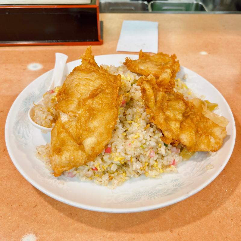チキンチャーハン(ラーメン新世 本店)