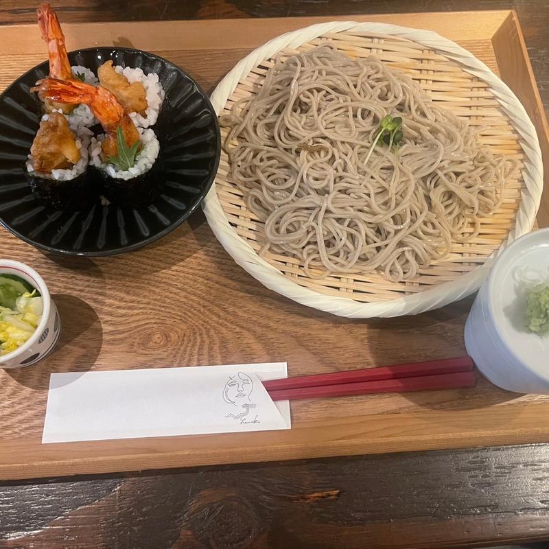 はなこセット（海老天むす）(スタンド　JAPA SOBA HANAKO)