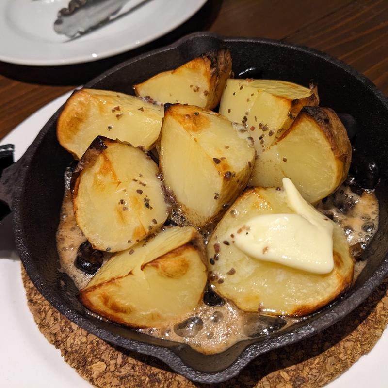 石焼きジャガバター(クオーレドーロ)