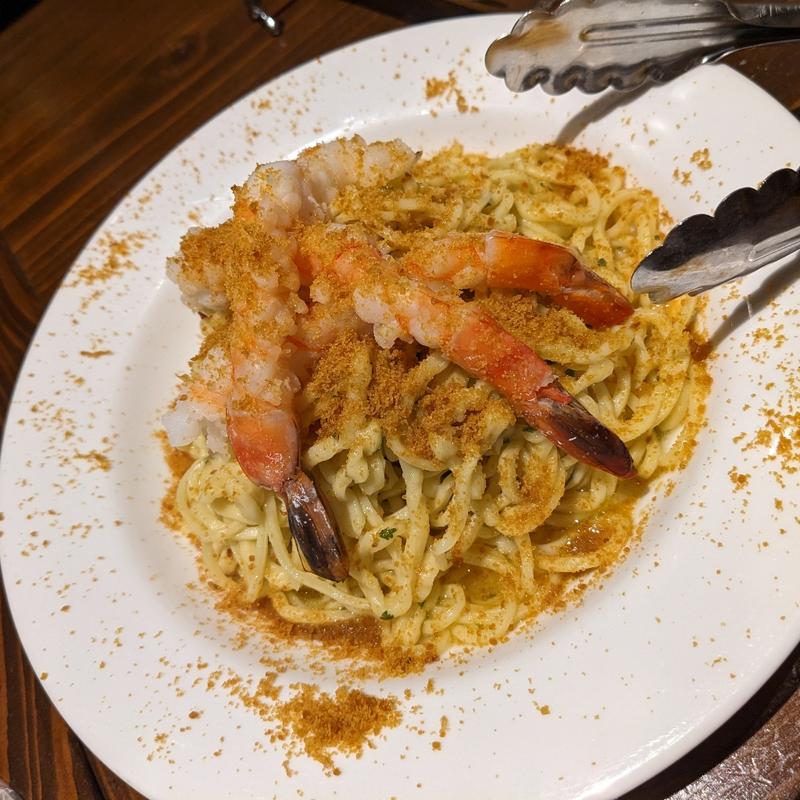 手打ちタリオリーニ 赤エビとイタリアのカラスミ(クオーレドーロ)