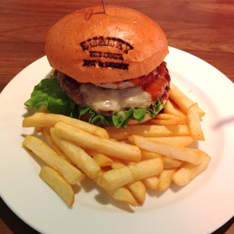 モッツァレラチーズバーガー(SWANKY THE DINER)