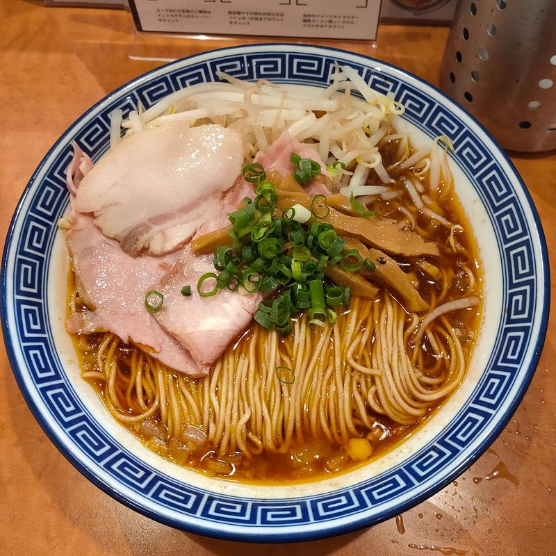 シン・ショウユ(RAMEN NOODLES フユツキユキト)