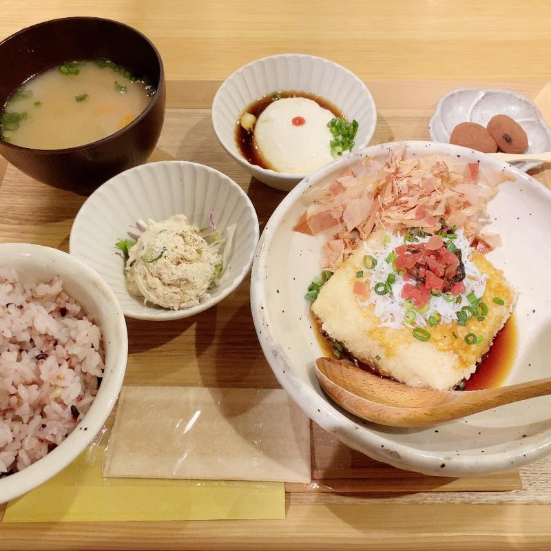 揚げだし豆富定食(豆と餅)