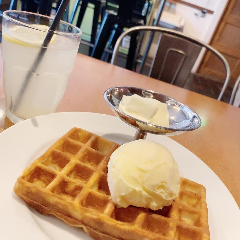 プレーンワッフル(オンサヤ コーヒー 問屋町店 （ONSAYA COFFEE）)