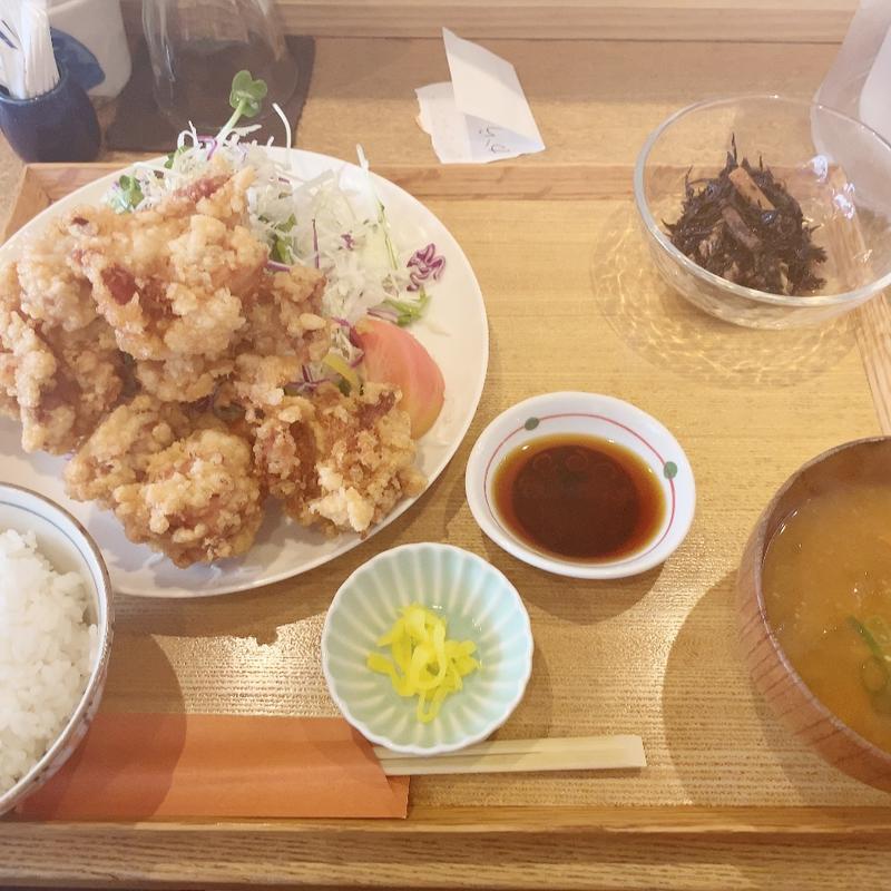 鶏の唐揚げ定食(キッチン ほりぐち )