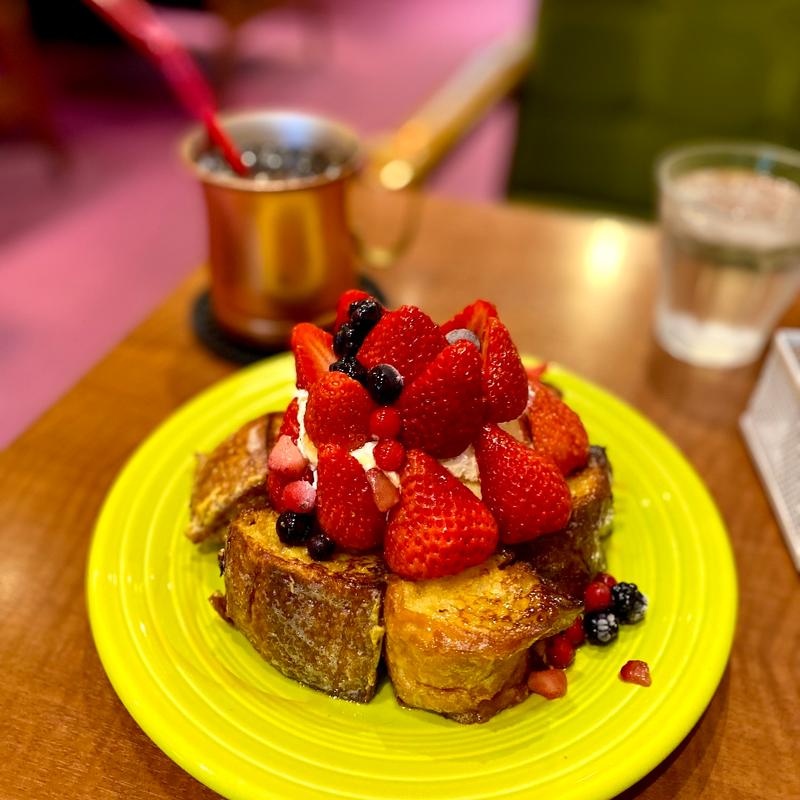 いちごのフレンチトースト(チンクエチェント )