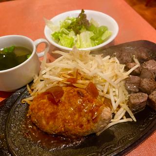 サイコロステーキとハンバーグセット(バンボリーナ )