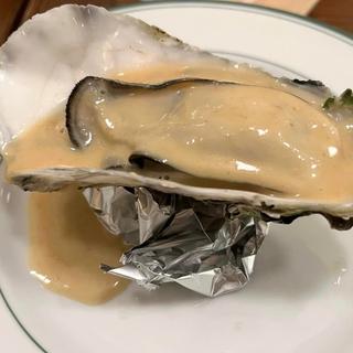 蒸し牡蠣のシャンパンクリームソース(加藤食堂 ワインビストロ)