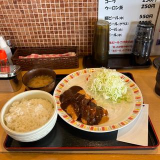 白身魚フライ定食(バーグ 浅田店)