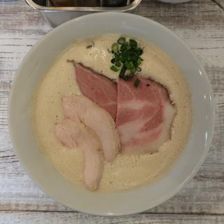 鶏白湯しょうゆラーメン(ラーメン家 あかぎ)