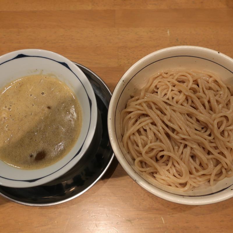 つけ麺（鶏・豚）（並200g）(Ramen がちんこ一家)