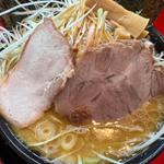 ネギチャーシュー麺　(めんま　特製チャーシュー)