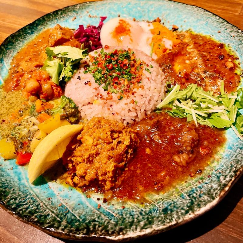 王寺スパイスカレー(黒天カレー)5種ぜんぶ盛り(黒天 （KURO-TEN）)