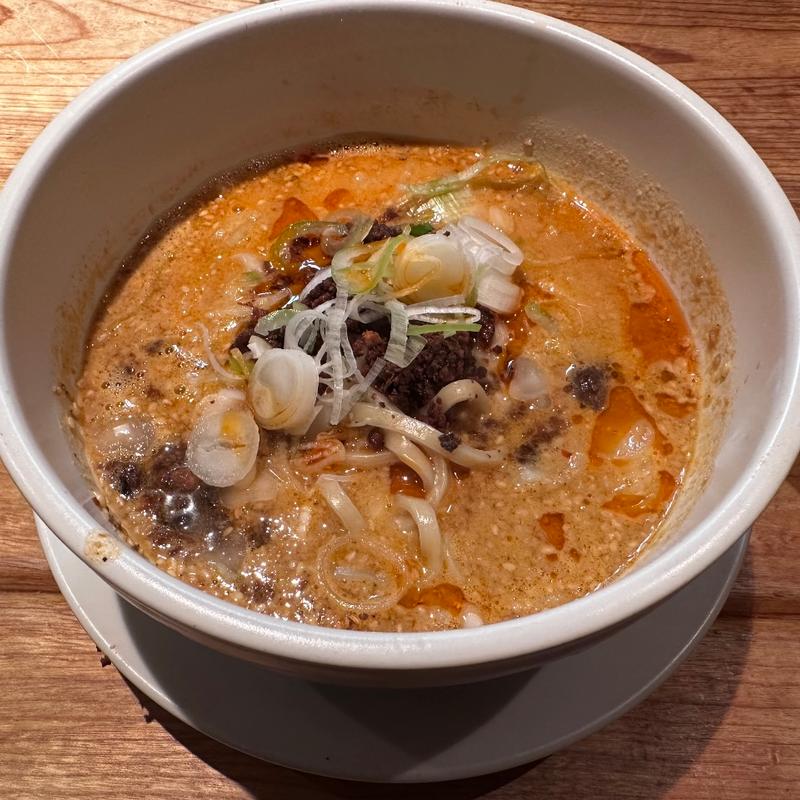 白胡麻担担麺(蒼龍唐玉堂 六本木店)