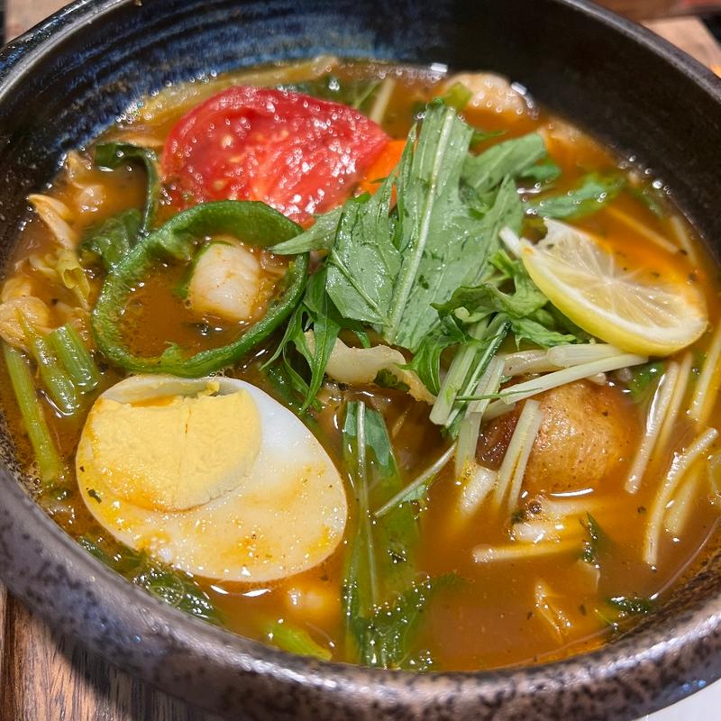 海老と明日葉レモンカレー(カレー食堂 心 下北沢店)