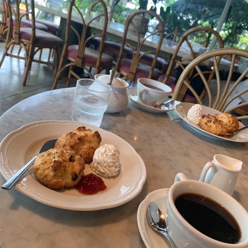 スコーン(コーヒーレストラン ドルフ)