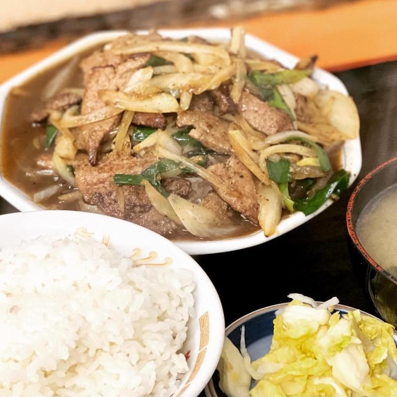 ニラレバ定食(美うら食堂)