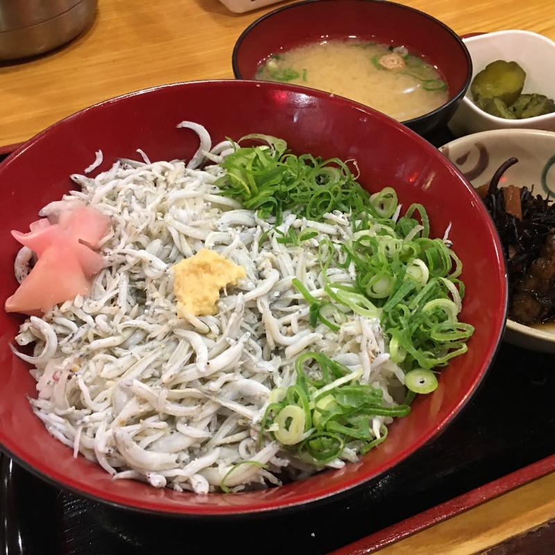 日替りランチ(しらす丼)(まどもあぜる )