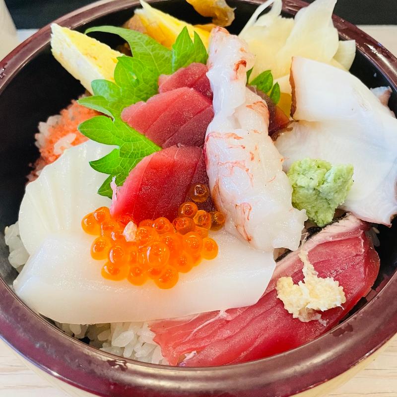 海鮮丼(鮨創作料理奄美)