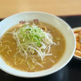 みそラーメン(半田屋 サッポロファクトリー前店)