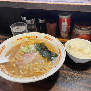 旭川ラーメン(北海道らーめん　味丸)