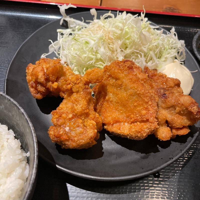 唐揚げ定食(てけてけ 田町グランパーク店)