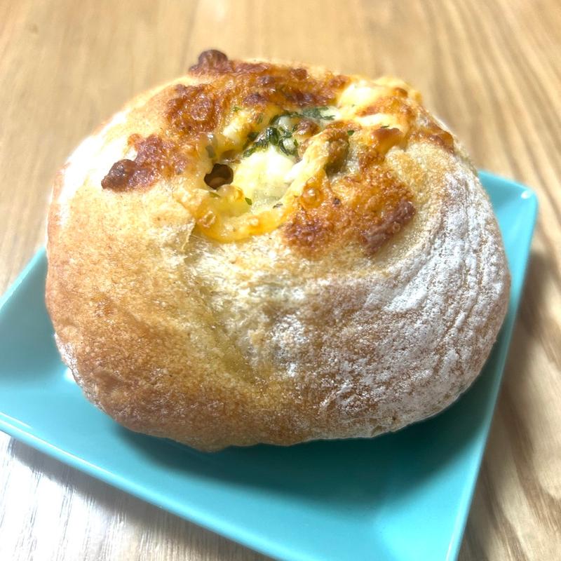 トマト&オリーブ&チーズのリュスティック(マリアージュ ドゥ ファリーヌ -アクアイグニス-)