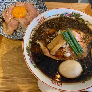 02鶏塩そば新味&ローストビーフ丼(坂本02)